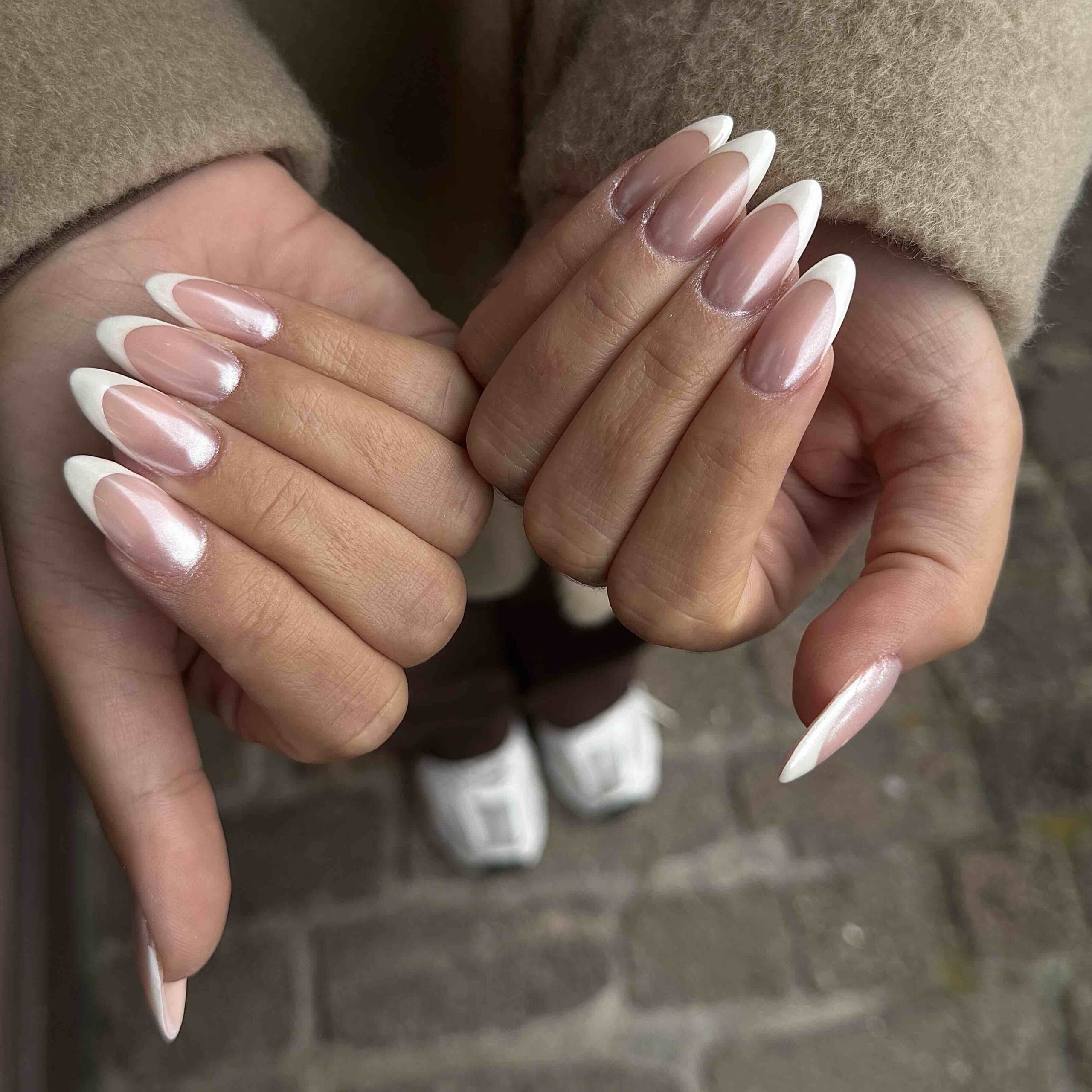 2 Nagelstudio in Rapperswil