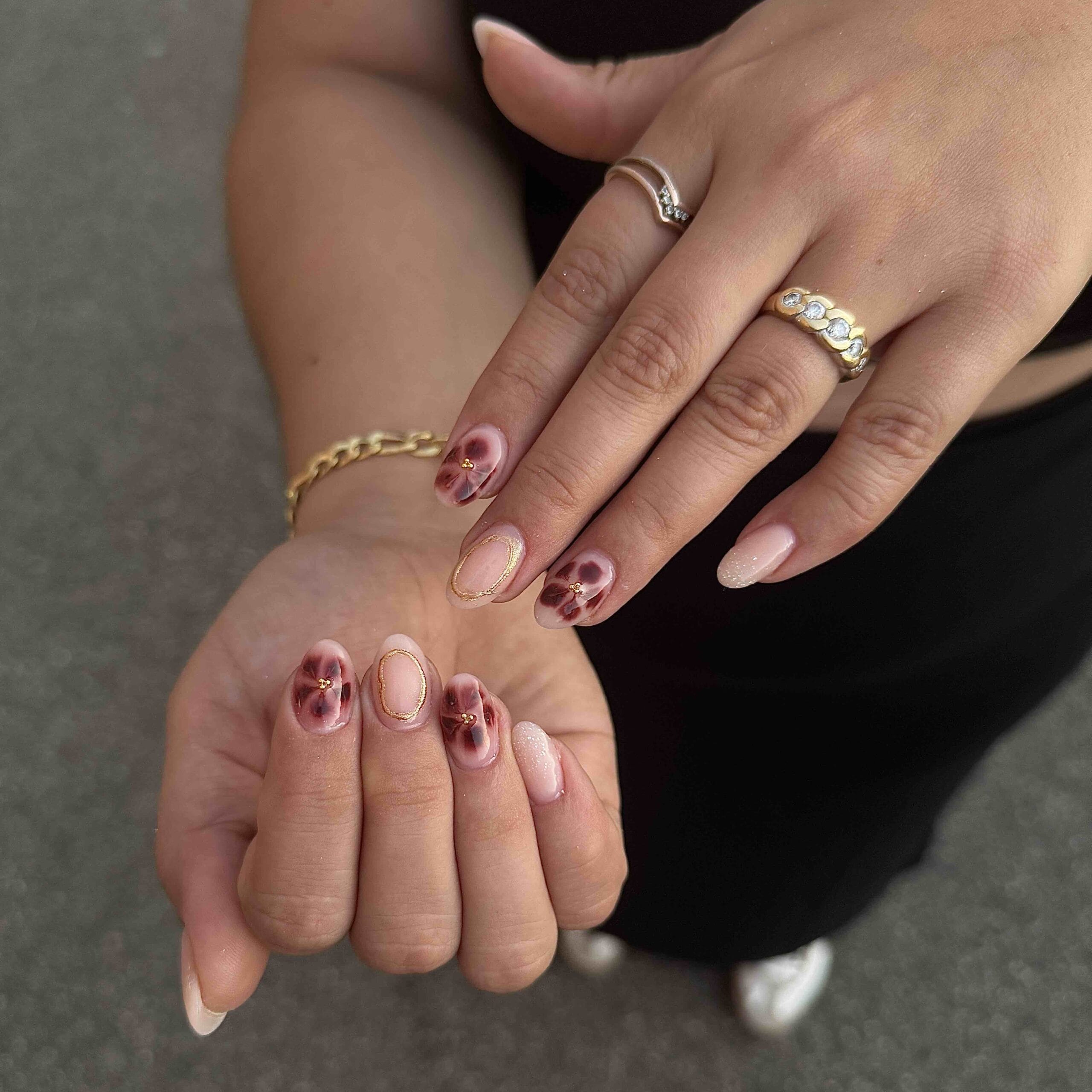 9 Nagelstudio in Rapperswil